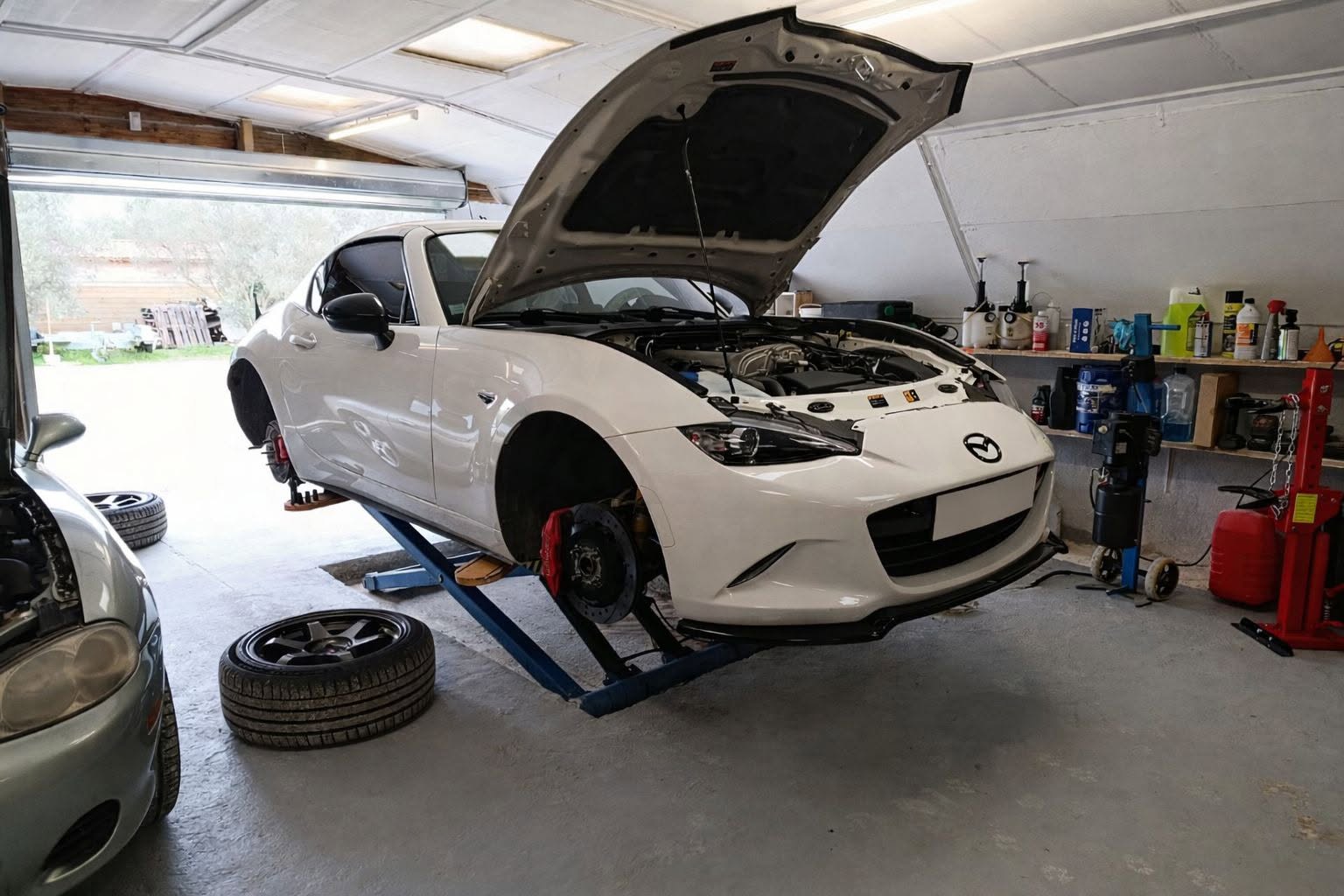 Mazda MX-5 ND sur pont